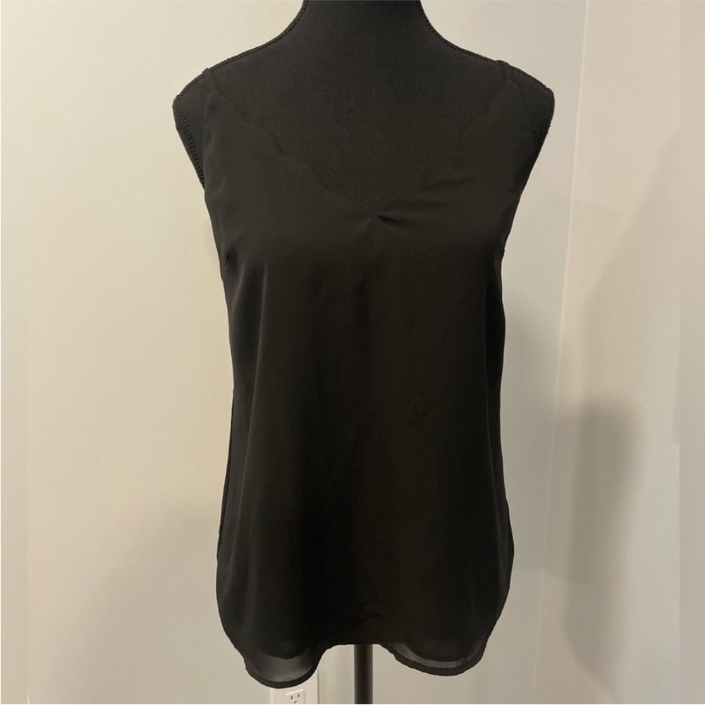 Bootlegger Kismet Black Scalloped Edge Camisole With Adjustable Straps EUC